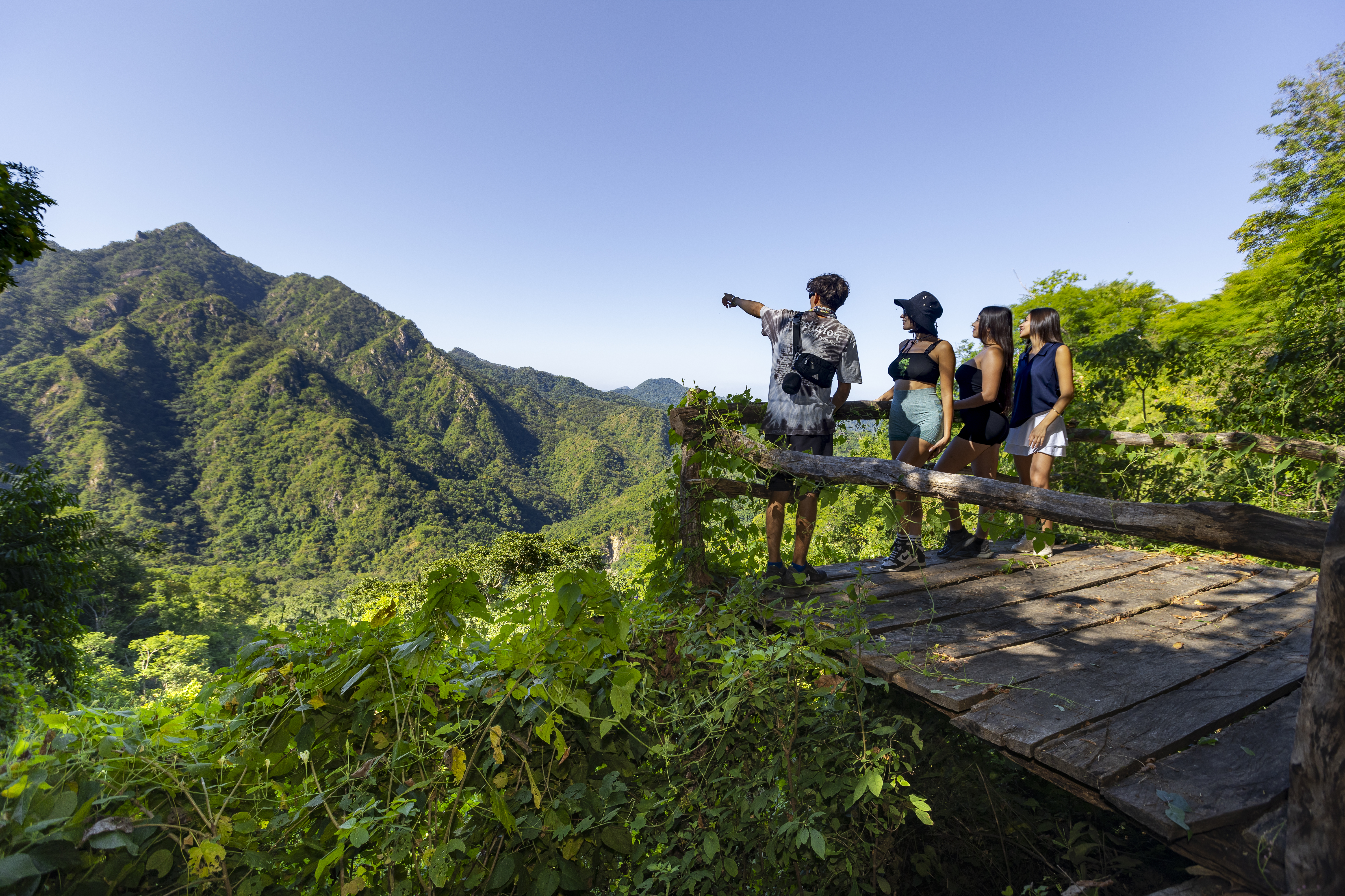 Hiking Jorullo Point